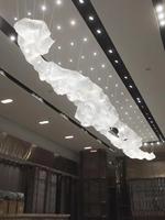 Grand luminaire d'escalier en cristal sur mesure, lustre moderne de luxe pour hall d'hôtel, restaurant