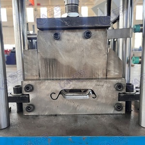 Máquina Inteligente para Producción de Puertas Enrollables de PVC/Aluminio/Acero Inoxidable con Motor - Product Image 3