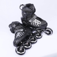 Patins à roulettes de vitesse en ligne classiques et populaires pour l'extérieur avec roulements ABEC-7, châssis en aluminium et roues en PU lumineuses