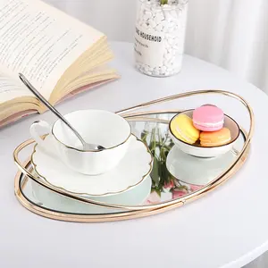 Dibei Heim Hochzeit Dekorativ ovales Design Kaffee vergoldetes Metalltablett-Set Spiegelaufbewahrungshalter