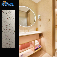 Panneaux muraux SPC de 600 mm de largeur, imperméables, ignifuges, anti-moisissures, anti-humidité, design moderne 3D pour salle de bain et cuisine