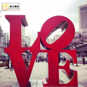 Escultura de acero inoxidable con diseño de letras de amor Jia Hua, decoración geométrica para exteriores con montaje en suelo. - Product Image 3