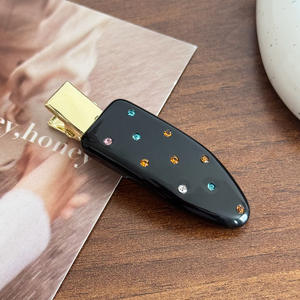 Pince à cheveux simple en acétate pour femme, couleur bonbon, sans couture, style doux, pour l'arrière de la tête - Product Image 5