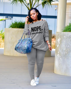 Completo Due Pezzi Primavera 2022 per Taglie Forti, Stampa '<span class=keywords><strong>NOPE</strong></span>', Spalla Obliqua, Manica Lunga, Decorazione con Borchie - Product Image 3