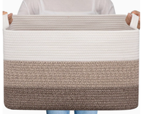 Panier de rangement tissé de grande capacité avec poignée, pratique pour le déménagement et l'organisation.