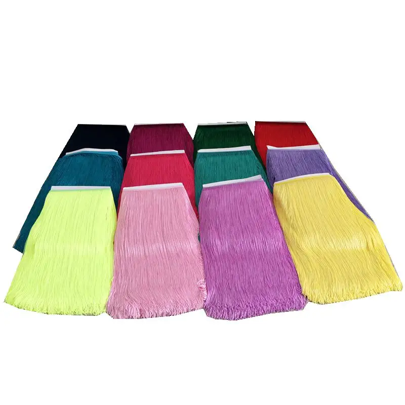 Vente en gros 50CM 20 pouces Long tissu en Polyester soyeux franges garniture pour robe à la mode