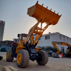 Chargeuse sur pneus Komatsu WA470-3 d'occasion de fabrication japonaise, capacité de levage élevée, moteur efficace, pompe hydraulique, utilisation facile - Product Image 2