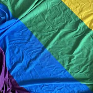 Vente en gros de housses de capot de voiture en polyester extensible dans les quatre sens, avec design personnalisé et logo personnalisé, drapeaux de la fierté lesbienne et gay - Product Image 2