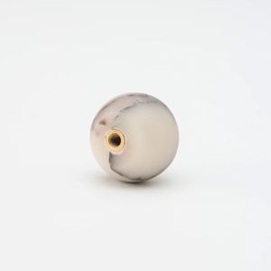 باب فاخر من حجر كالاكاتا من حجر الكالاكاتا من SAIDKOCC بمقابض أثاث غرفة نوم خارجية على الطراز العتيق - Product Image 2