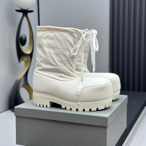 Bottes de ski pour hommes à bout rond exagéré et brillant, bottes de neige mi-montantes super douces pour femmes, style mode - Product Image 2