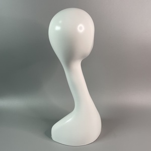 Cabeza de Maniquí de exhibición de peluca abstracta de cuello largo blanco, plástico de Color personalizado, hermosa venta al por mayor para herramientas de extensión de sombrero y peluca - Product Image 3