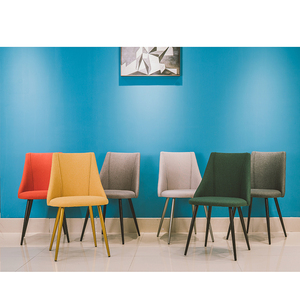 Laynsino Offre Spéciale <span class=keywords><strong>Chaise</strong></span> de restaurant d'hôtel au design simple et bon marché Chaises de salle à manger modernes en velours vert à pieds en métal - Product Image 5