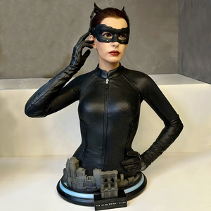 ดีซี เดอะ ดาร์ก ไน<span class=keywords><strong>ท</strong></span>์ ไรส์ส์ 1/1 แอนน์ แฮ<span class=keywords><strong>ท</strong></span>ธาเวย์ แค<span class=keywords><strong>ท</strong></span>วู<span class=keywords><strong>แมน</strong></span> บัสท์ แค<span class=keywords><strong>ท</strong></span>วู<span class=keywords><strong>แมน</strong></span> 1:1 ซิลิโคน บัสท์ สแตทู - Product Image 1