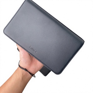 Cartera Larga Unisex Negra de Microfibra con Cierre, Bloqueo RFID, Impermeable, con Ranuras para Tarjetas y Monedero para Uso Diario - Product Image 1