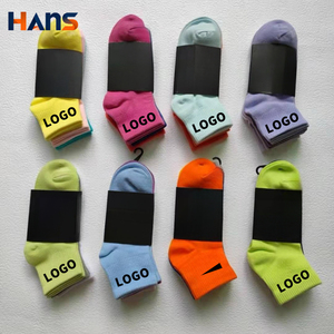 ถุงเท้ากีฬา Hans สีสันสดใส ระบายอากาศได้ดี แบบกลางข้อ สำหรับการฝึกซ้อมและออกกำลังกาย - Product Image 1