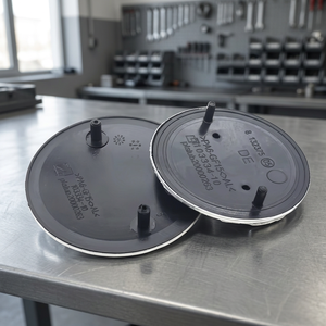 Emblemas Decorativos ABS para Capó y Maletero, 82mm/74mm, Delanteros/Traseros, Insignias Exteriores Universales, Fácil Instalación, Sin Acabado, Hecho en Chongqing - Product Image 3