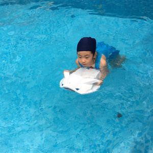 Mini planche de surf ABS intelligente, bouée de natation motorisée, planche flottante, scooter aquatique à hélice, bodyboard pour les eaux océaniques - Product Image 3