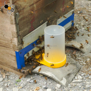 Abreuvoir d'entrée pour ruche - Product Image 3