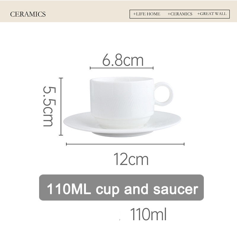 tazza e piattino bianchi da 110 ml