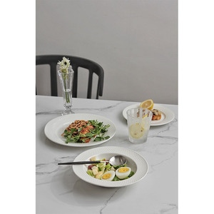 Assiette en porcelaine blanche en céramique de vente chaude et motif de grille de tasse gravé caractéristique durable pour la pendaison de crémaillère ou le service de nourriture - Product Image 4
