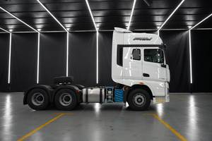 รถบรรทุกหัวลาก FAW J7 6x4 มือสอง พวงมาลัยซ้าย เครื่องยนต์ดีเซล Weichai 550 แรงม้า ระบบกันสะเทือนแบบลม เกียร์ธรรมดา ZF 12 สปีด กล้องมองหลัง - Product Image 5