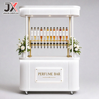 Gerobak Ritel Mobile Mewah Desain Khusus dengan LED, Bar Parfum, Kios Aroma Pop-Up untuk Pusat Perbelanjaan, Toko Bebas Bea, Bandara, dan Resort