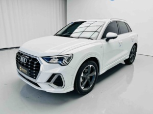<span class=keywords><strong>Audi</strong></span> <span class=keywords><strong>Q3</strong></span> 35 TFSI Sporty Dynamic 1.4T 2022, Cockpit Virtuale da 12,3 Pollici, Accesso Senza Chiave, SUV Premium Economico con Guida a Sinistra - Product Image 2