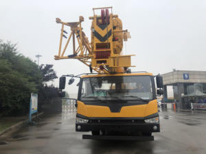 <span class=keywords><strong>Grue</strong></span> sur camion QY25K5D_5 <span class=keywords><strong>de</strong></span> 25 tonnes à flèche en 5 sections, très vendue, économe en carburant pour la construction urbaine - Product Image 2