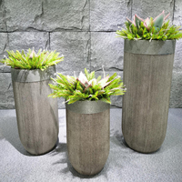 Jardinières en fibre de verre de style nordique simple pour plantes d'intérieur/extérieur, usage commercial (centre commercial), écologiques, durables, pour la maison et le jardin