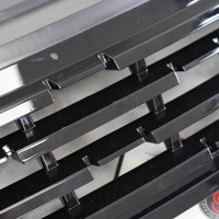Systèmes de carrosserie automobile Accessoires de rechange pour automobile Kit de carrosserie de pare-chocs avant Grille avant de voiture pour pièces de carrosserie 2023 Range Rover Sport Sv