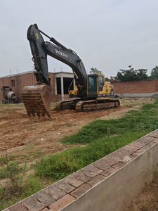 Excavatrice sur pneus Volvo EC360, vente en gros, d'occasion, neuve, avec composants essentiels tels que moteur, pompe, boîte de vitesses, roulement, PLC, 36 tonnes - Product Image 2