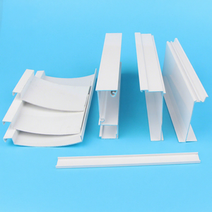 Profilés d'extrusion en aluminium gris argenté pour la fabrication de fenêtres et portes coulissantes colombiennes/costaréennes - Product Image 1