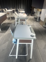 Bureau d'étude moderne pour étudiants, bureau d'école pour salle de classe, table d'étude simple pour étudiants, mobilier scolaire ergonomique, tables à structure métallique