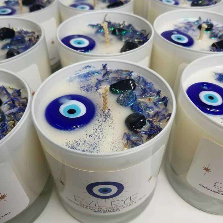 สีน้ำตาล