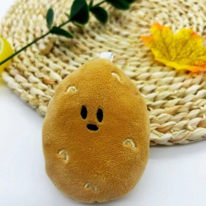 En gros, Nouveau design : Porte-clés pommes de terre en peluche, animaux en peluche souples en forme de légumes, jouets en peluche, poupées, jouets pour sacs et balles anti-stress - Product Image 2