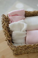 Ensemble de tricot pour nouveau-né comprenant un bonnet uni, une tenue idéale pour l'annonce de naissance, des chapeaux et un bandeau pour bébé, des chaussettes