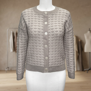 เสื้อคาร์ดิแกนถักไหมพรมแขนยาวสำหรับผู้หญิง รุ่น FW23 ผ้าคอตตอนผสมอะคริลิกและโพลีเอสเตอร์ ตกแต่งด้วยลายเย็บแบบเจควาร์ด กระดุมหุ้มผ้า ดีไซน์หรูหราสำหรับฤดูหนาว - Product Image 3