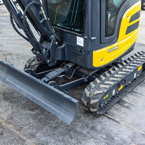 Miniexcavadora Hidráulica Changlin Oficial de 1.8 Toneladas, Tipo Oruga, Microexcavadora Pequeña con CE - Product Image 1