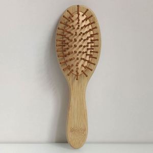 Cepillo de Pelo con Mango de Bambú Natural para Desenredar - Product Image 3