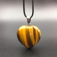 Pierre naturelle en forme de coeur pendentif en cristal cristal Agate collier de pierres précieuses pendentif pour les femmes bijoux en pierre naturelle