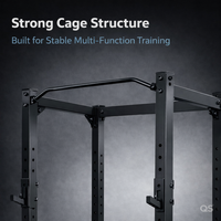 QS Power Rack, équipement de salle de sport commercial pour l'entraînement en force, avec structure en acier robuste et rangement pour plaques.