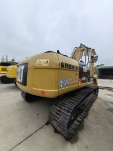 รถขุด CAT 320D2 มือสอง ขนาด 20 ตัน รถขุดตีนตะขาบ CAT 320D2 รถขุดไฮดรอลิกสำหรับงานหนัก ขาย - Product Image 2