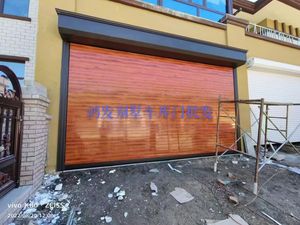 <span class=keywords><strong>Porte</strong></span> de <span class=keywords><strong>garage</strong></span> verticale à 5 panneaux en alliage d'aluminium à deux volets à <span class=keywords><strong>prix</strong></span> compétitif - Product Image 4