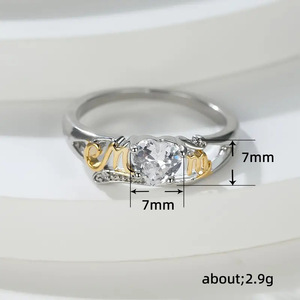Anello con zirconi a forma di cuore per donna, elegante regalo per la festa della mamma, gioielli alla moda da indossare ogni giorno - Product Image 4