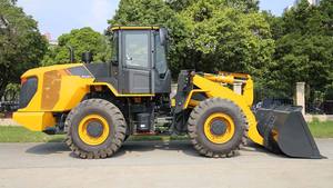 Chargeuse sur pneus neuve de marque chinoise de premier plan, 4 tonnes, godet de <span class=keywords><strong>2</strong></span>,4 m3, CLG842, chargeuse frontale à vendre - Product Image 4