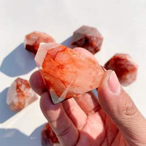 Torre de Cuarzo Rojo Fuego Natural al por Mayor, Artesanía Tallada Ecológica para Sanación, Gema de Feng Shui, Regalo para el Hogar - Product Image 1