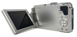 กล้องที่ใช้แล้ว COOLPIX S9900 กล้องดิจิตอลพร้อมระบบออปติคอล 30x และ Wi-Fi ในตัว (สีเงิน) - Product Image 4