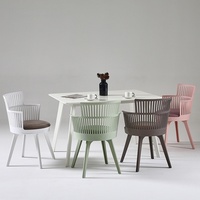 Chaises de fête en plastique robustes, rembourrées, à dossier haut, pour salon, café et salle à manger