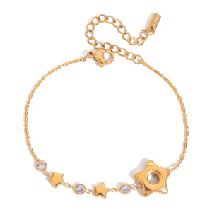 Bracelet à breloques étoiles en alliage de zinc plaqué or avec cristaux sertis clos, bijou cadeau - Product Image 5