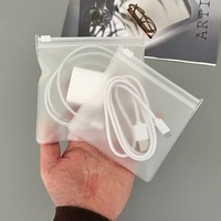 Pochette à bijoux en EVA transparent givré avec logo personnalisé, emballage pour bijoux, sacs en plastique avec petite fermeture éclair pour grandes boucles d'oreilles